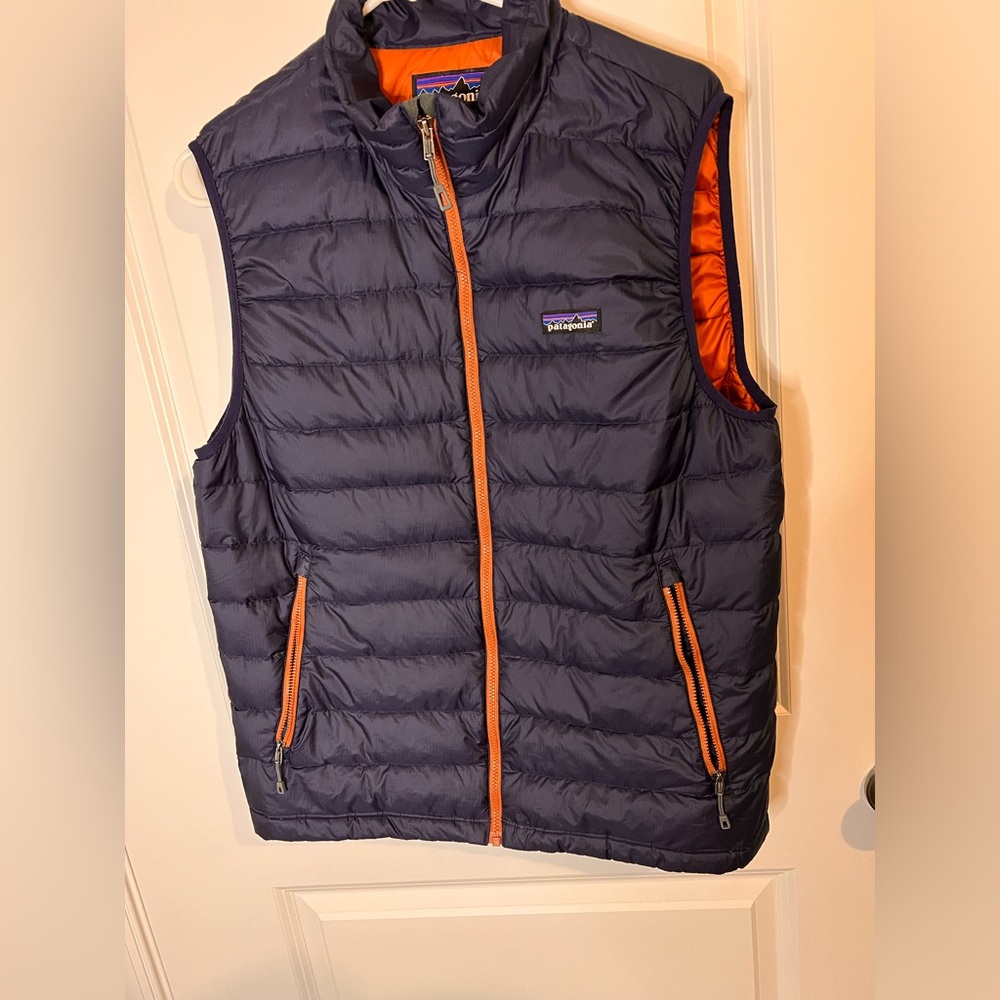 Patagonia Men's Navy Down Sweater Vest